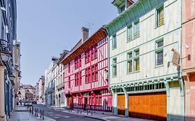 Brit Hotel Comtes De Champagne Centre Historique